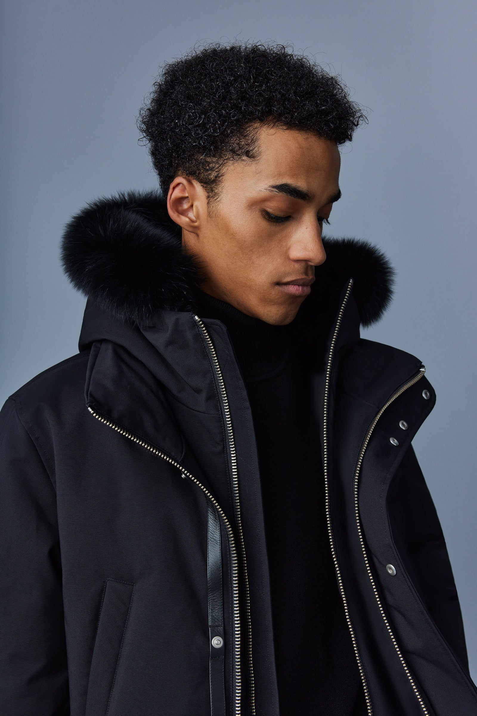 HOODED DOWN JACKET - Black