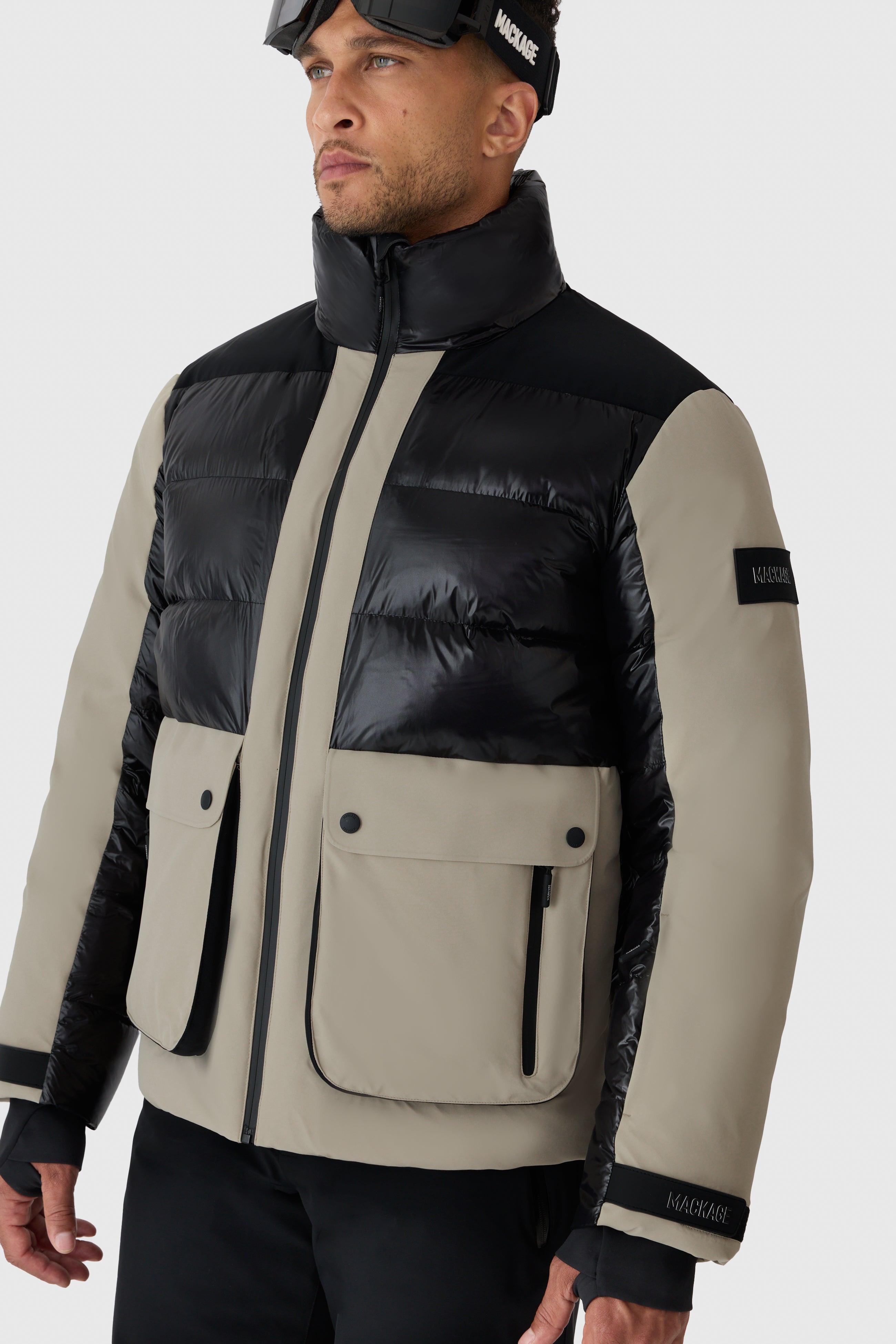 MACKAGE CORY フード付きツイルダウンボンバージャケット Mackage＊マッカージュ＊CORY＊ボンバーダウンジャケット (Mackage