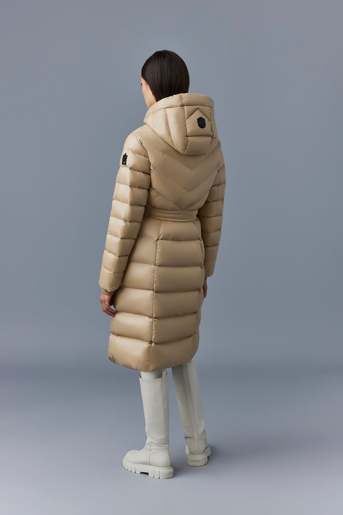 Coralia, Down coat with hood and sash belt for ladies