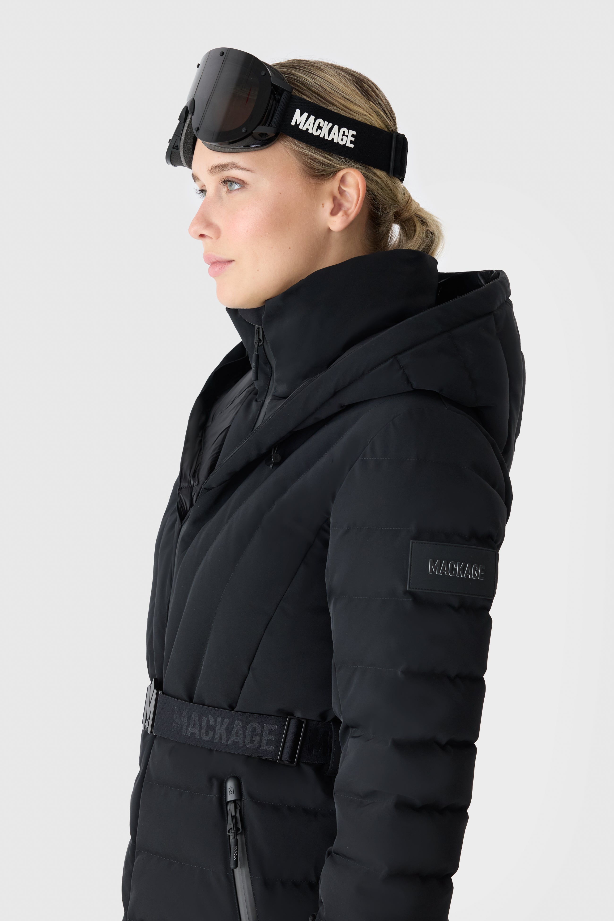 Elita-ZR, Down ski jacket with removable blue fox fur trim for