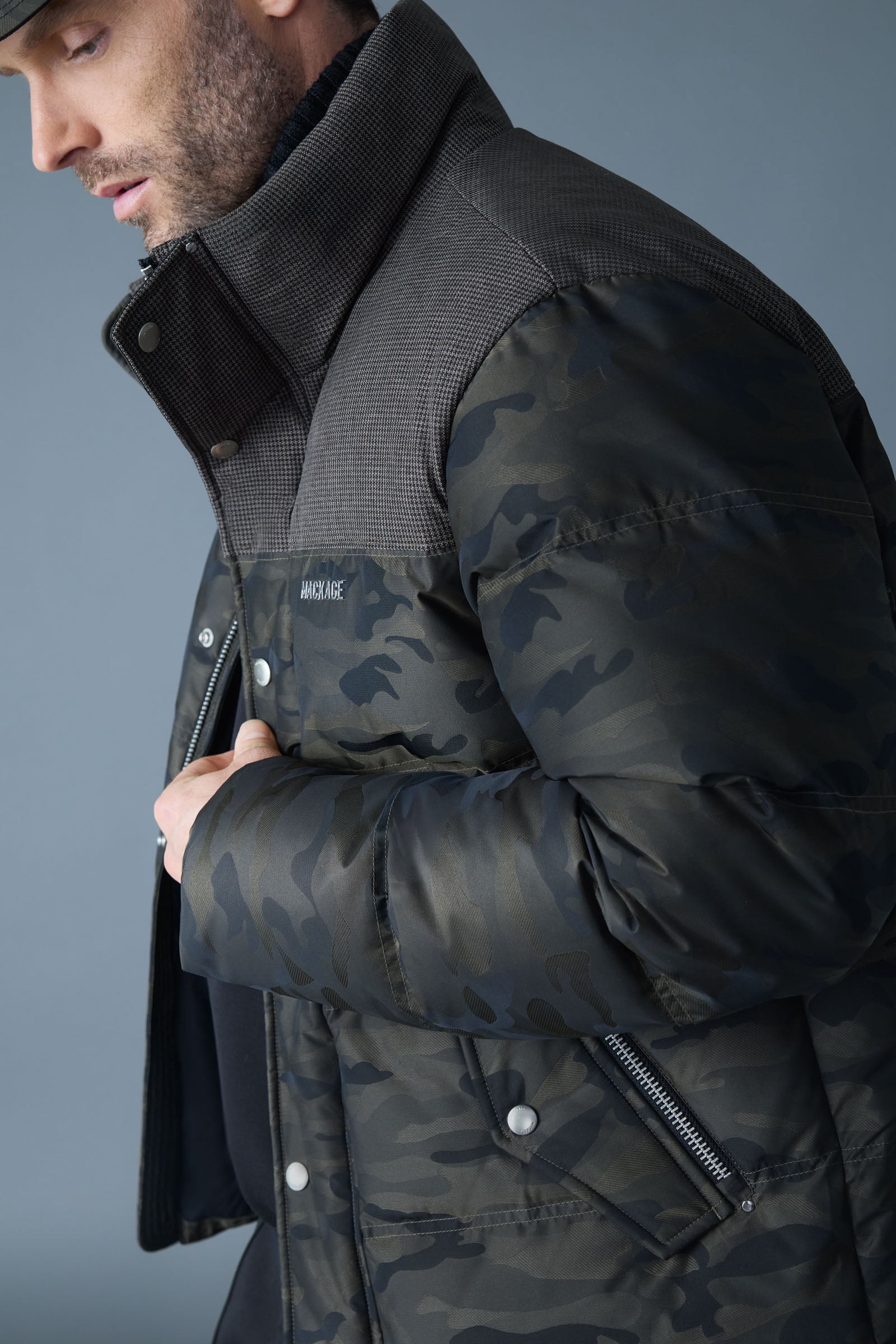 EVERETT-JC Camo Down Jacket With Contrast Yoke for Men | Mackage® US