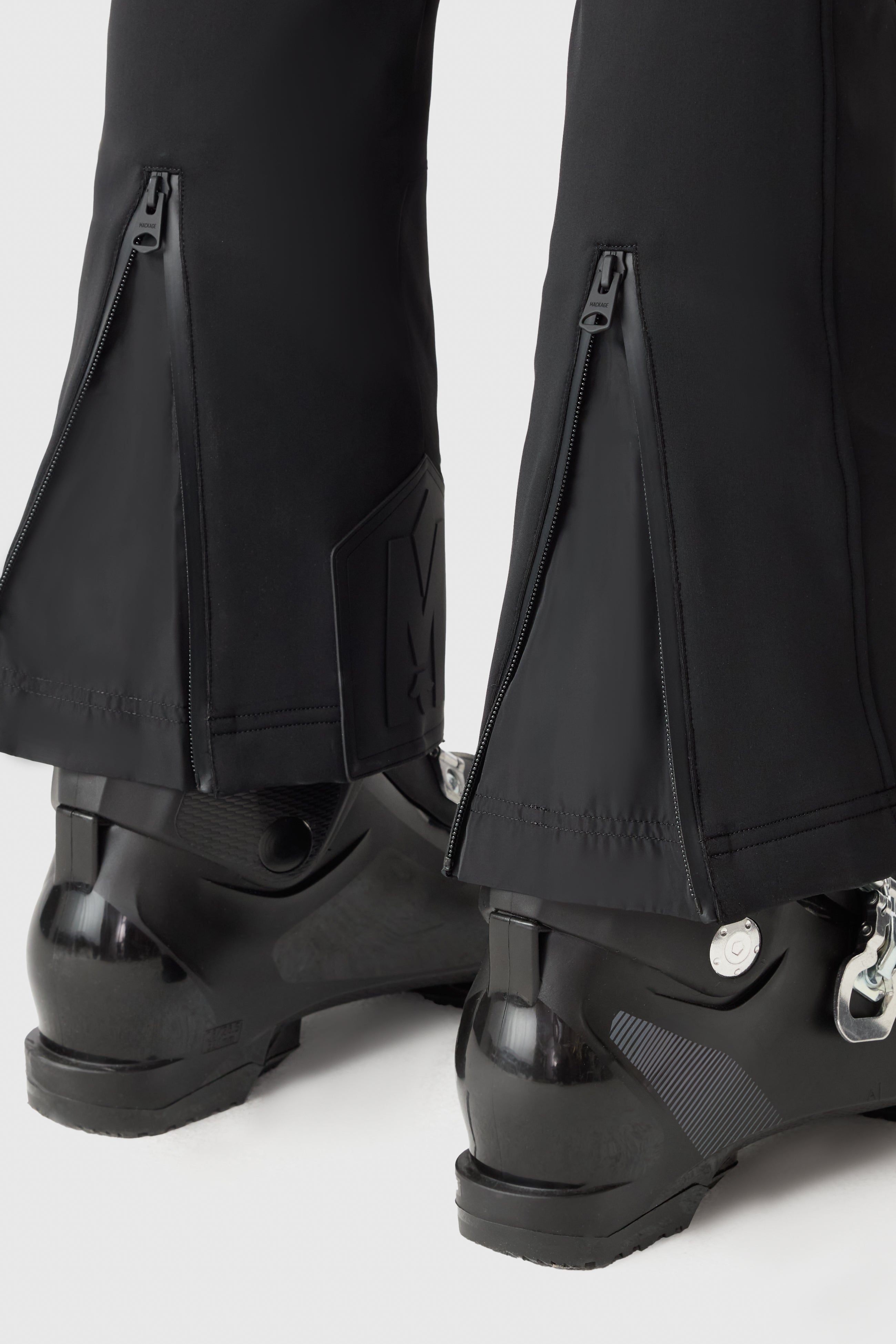 GIA-R Agile-360 fitted ski pants with suspenders for Women