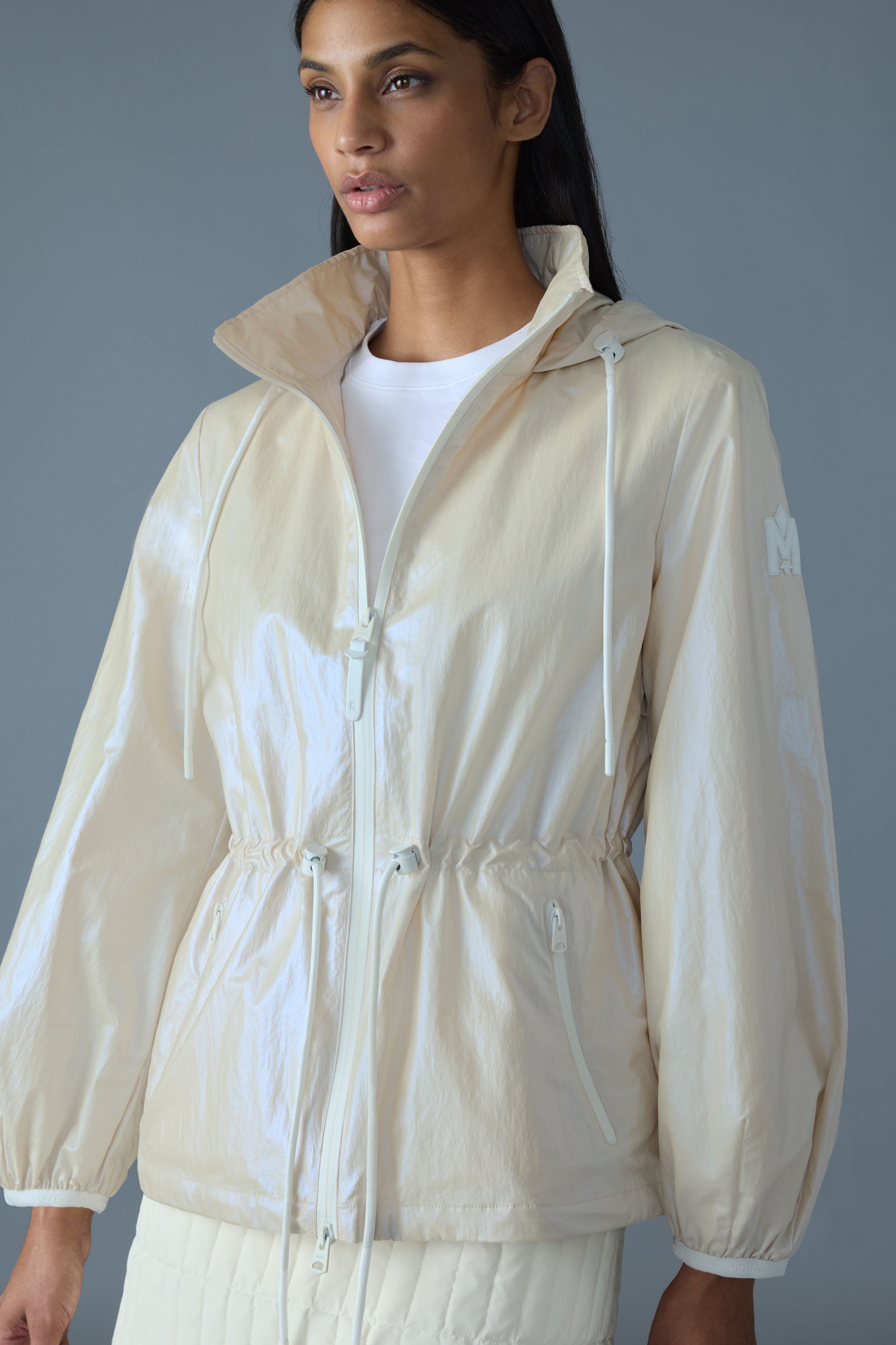 ジャケット・アウター argue COTTON NYLON BALLOON FOODIE Isha, Rain jacket with balloon sleeves | Mackage® US
