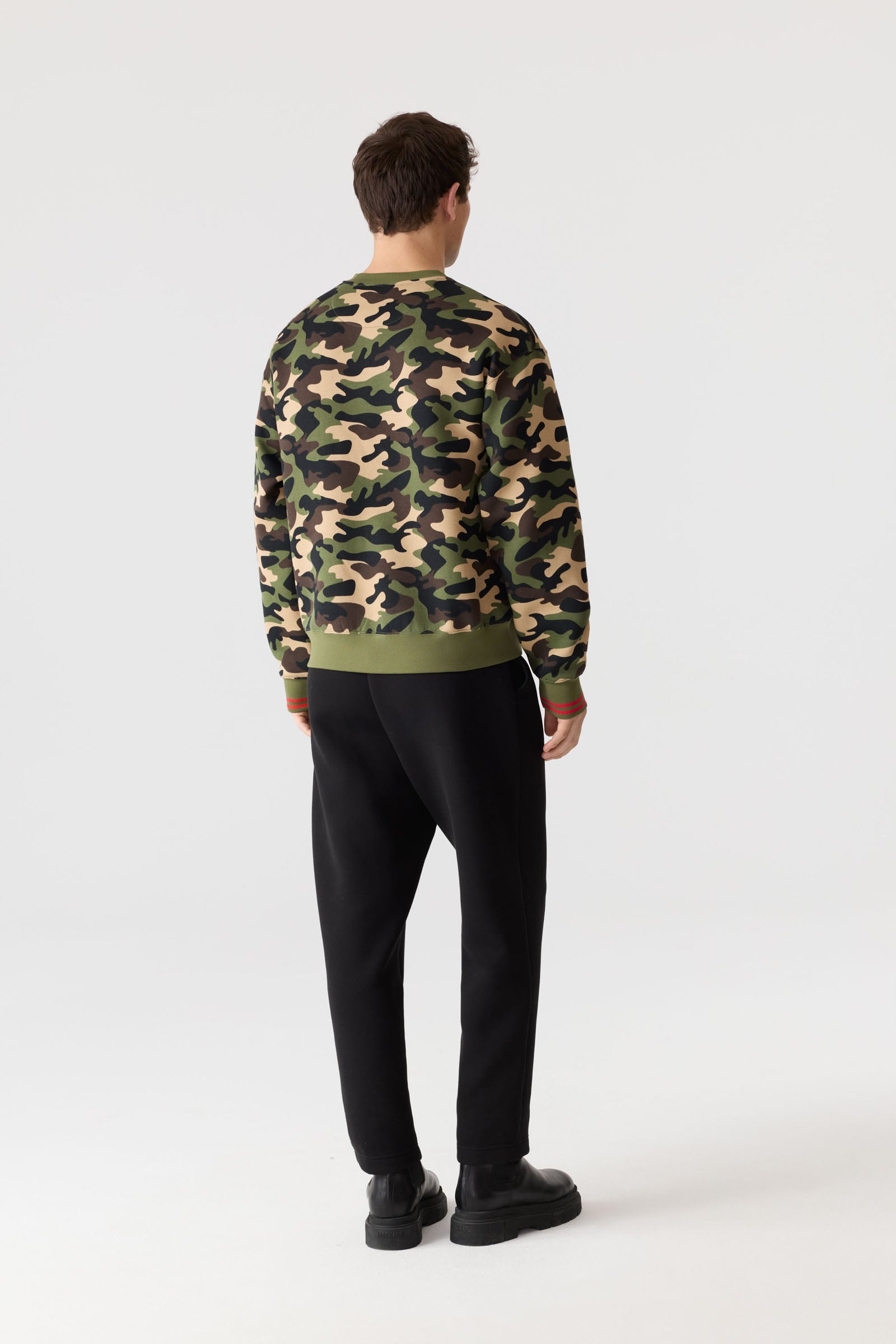 JULIAN-CAMO