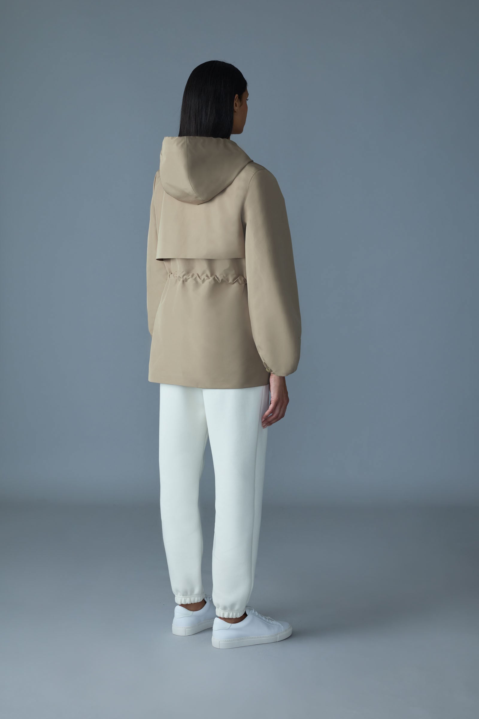 Mackage. Kalea-Z　ジャケット　ベージュ KALEA-ZZ Technical rain jacket with drawcord waist for Women