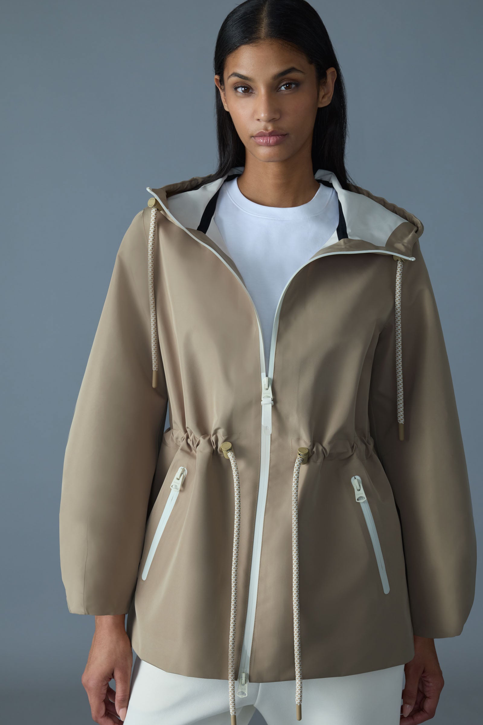 Mackage. Kalea-Z　ジャケット　ベージュ KALEA-ZZ Technical rain jacket with drawcord waist for Women