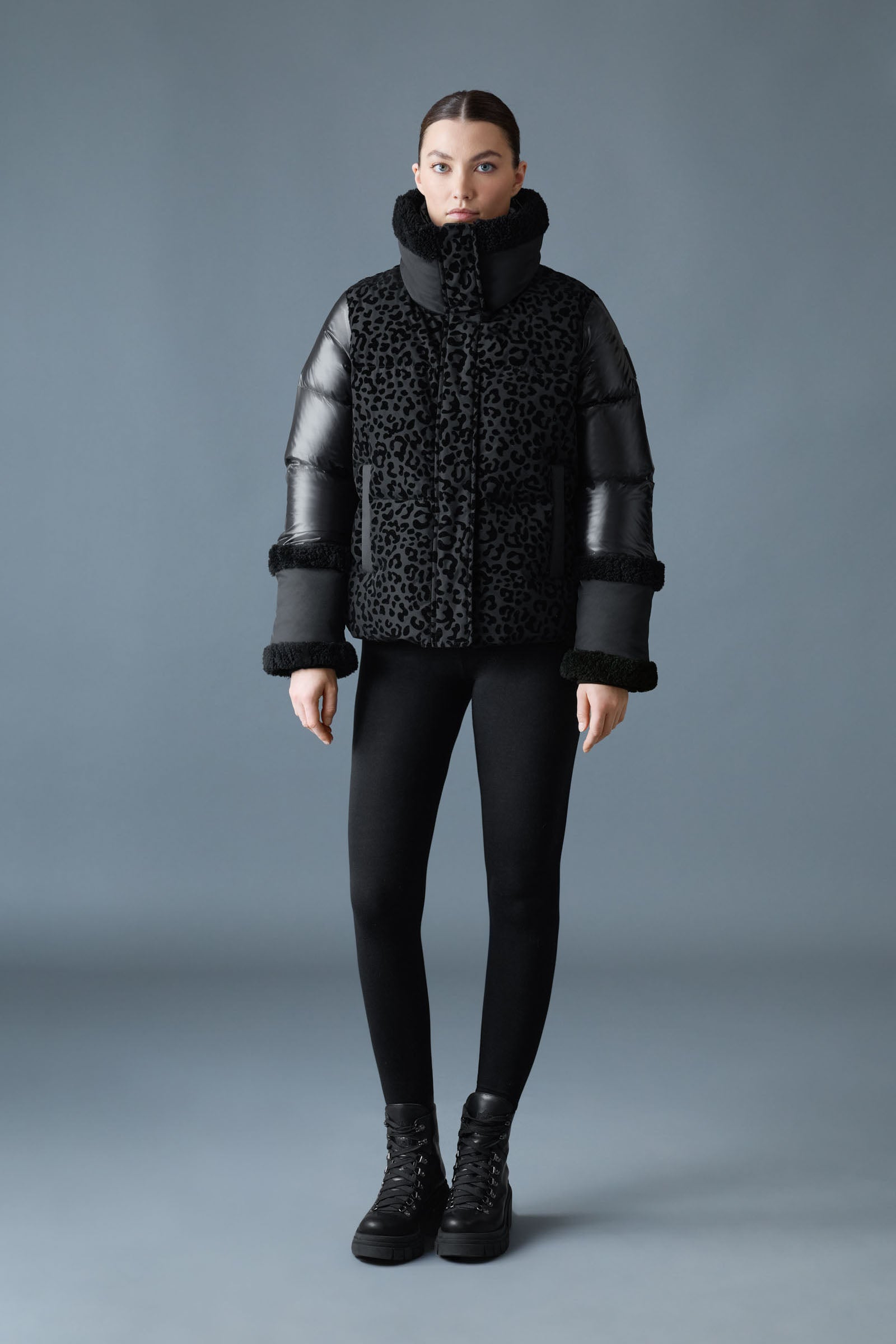 string jacket melt the lady　ブラック LYDANA-FLP Down Jacket With Removable Bib and Shearling Trim for