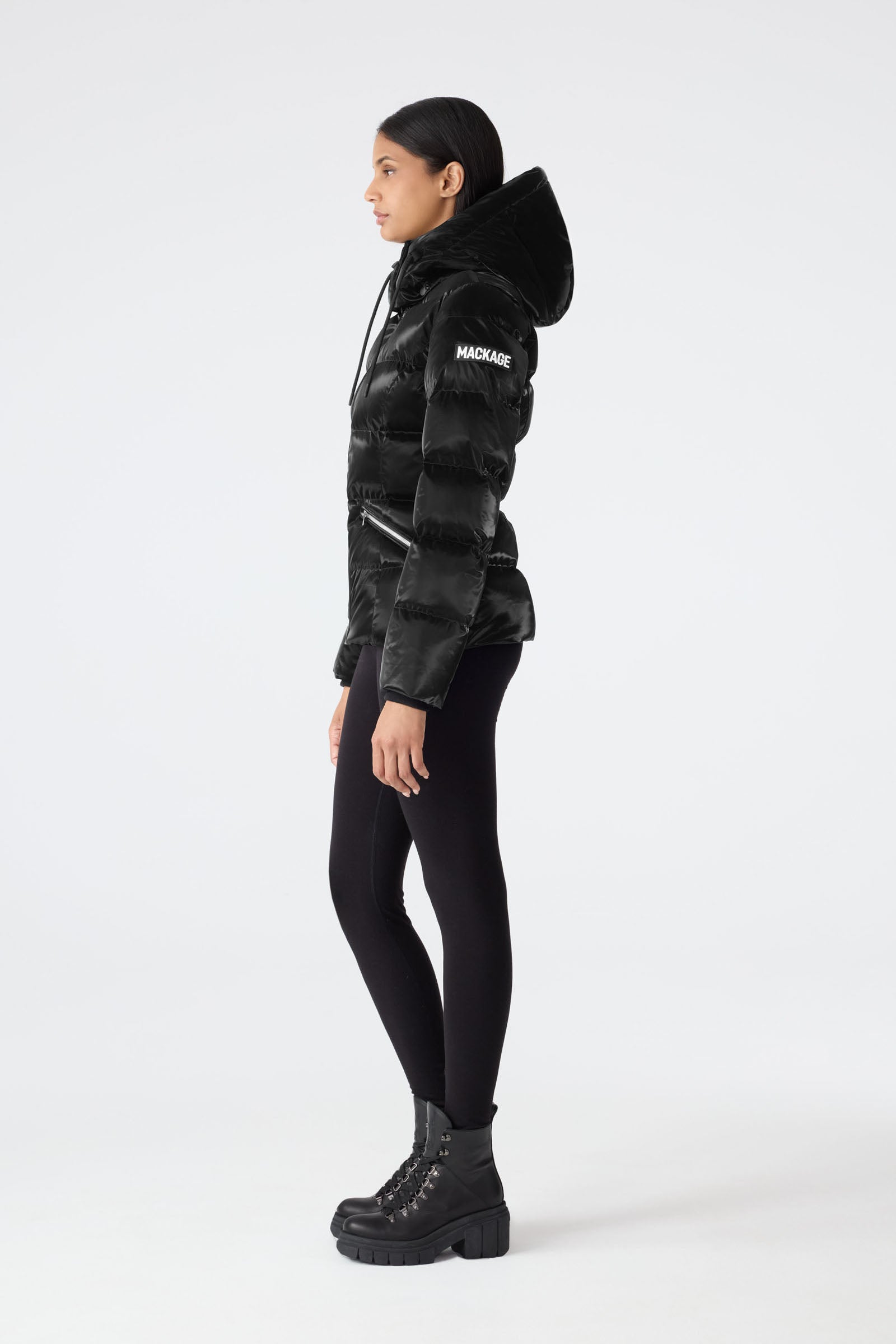 〈クリーニング済み〉モンクレール LYDIE GIACCA ナイロンジャケット MADALYN-GLO High-Gloss Down Jacket - removable Hood for Women