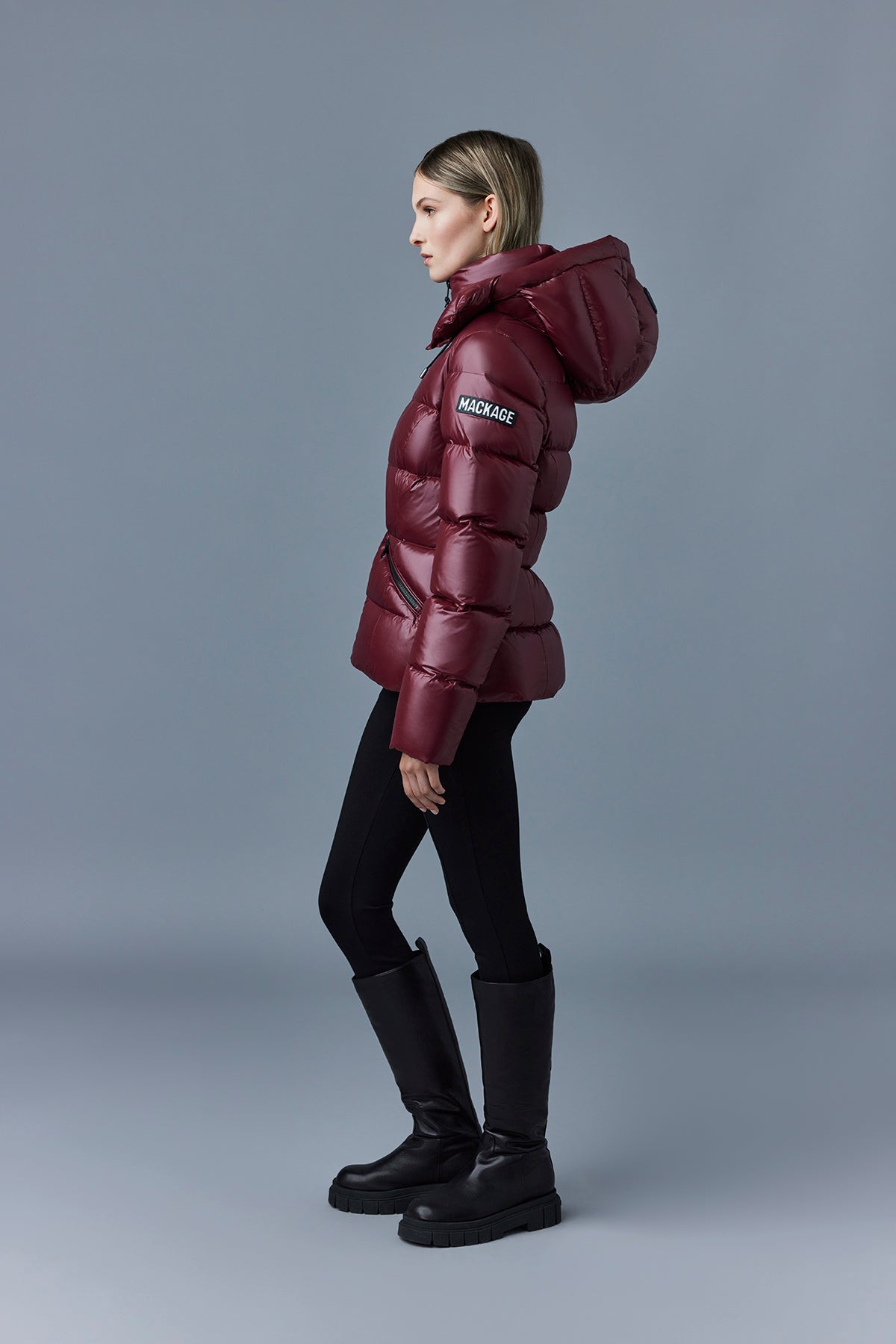 【人気完売】MACKAGE ダウンジャケット MADALYN-V レディース Madalyn, Lustrous light down jacket with hood for ladies