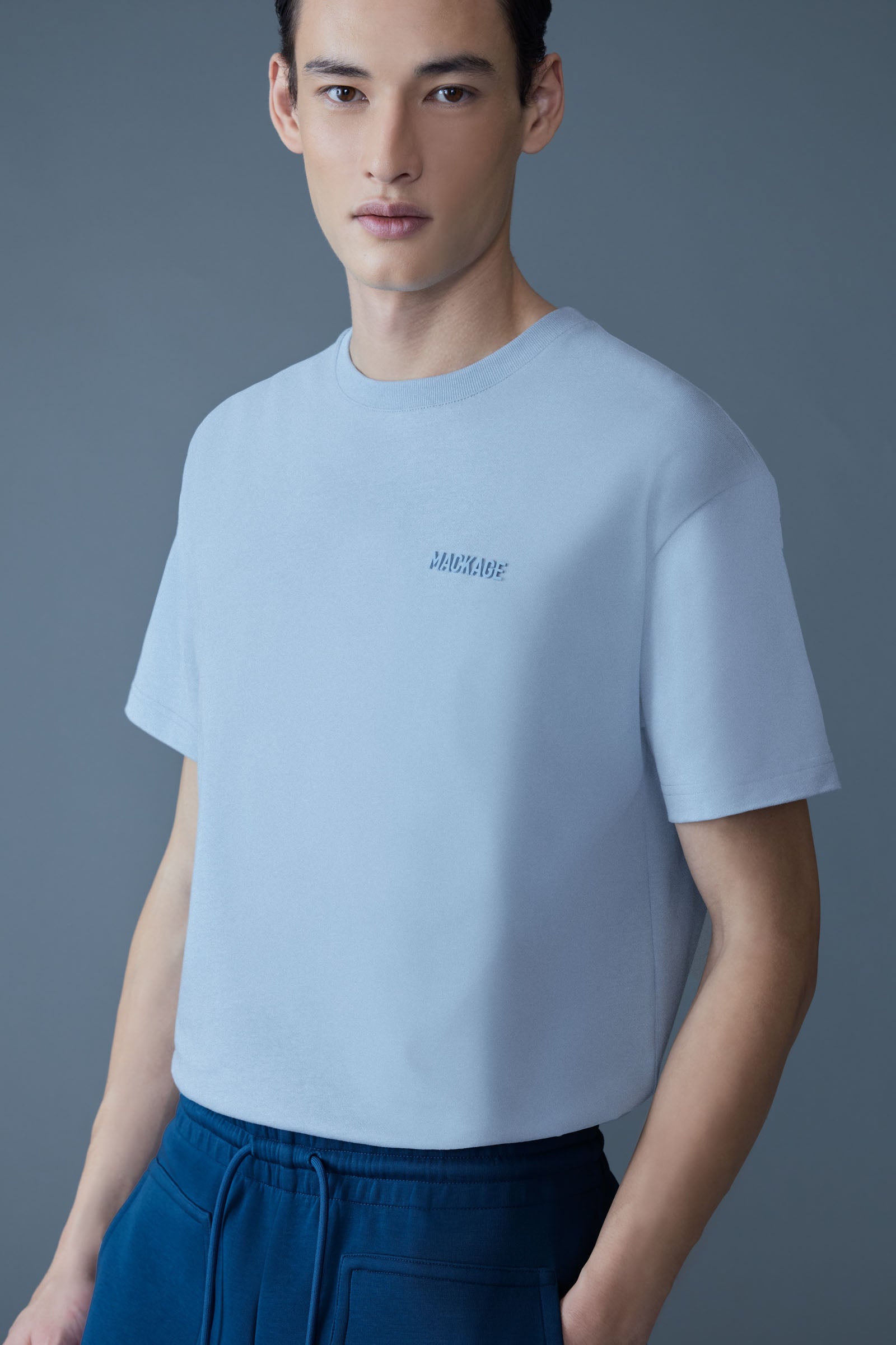 Tee-R, tee-shirt with mackage silicone logo | Mackage® US
