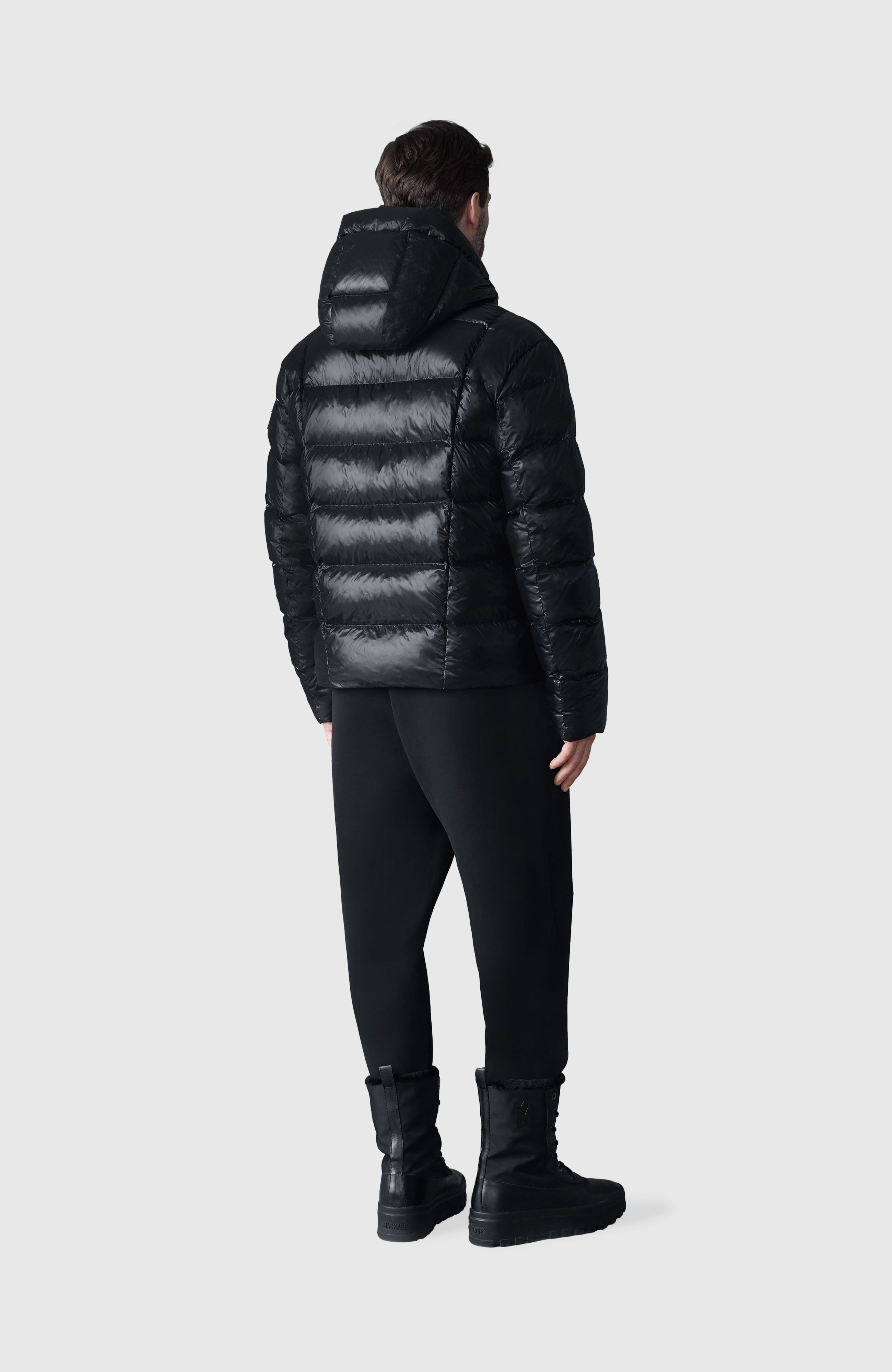 VICTOR-R Light Down Jacket for Men | Mackage® US