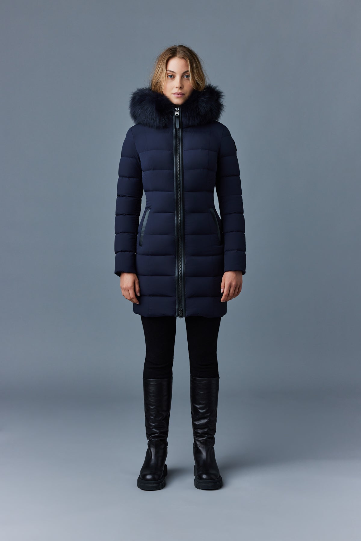 Mackage Calla-bxダウン ネイビー XS Calla, Agile-360 stretch light down coat with blue fox fur