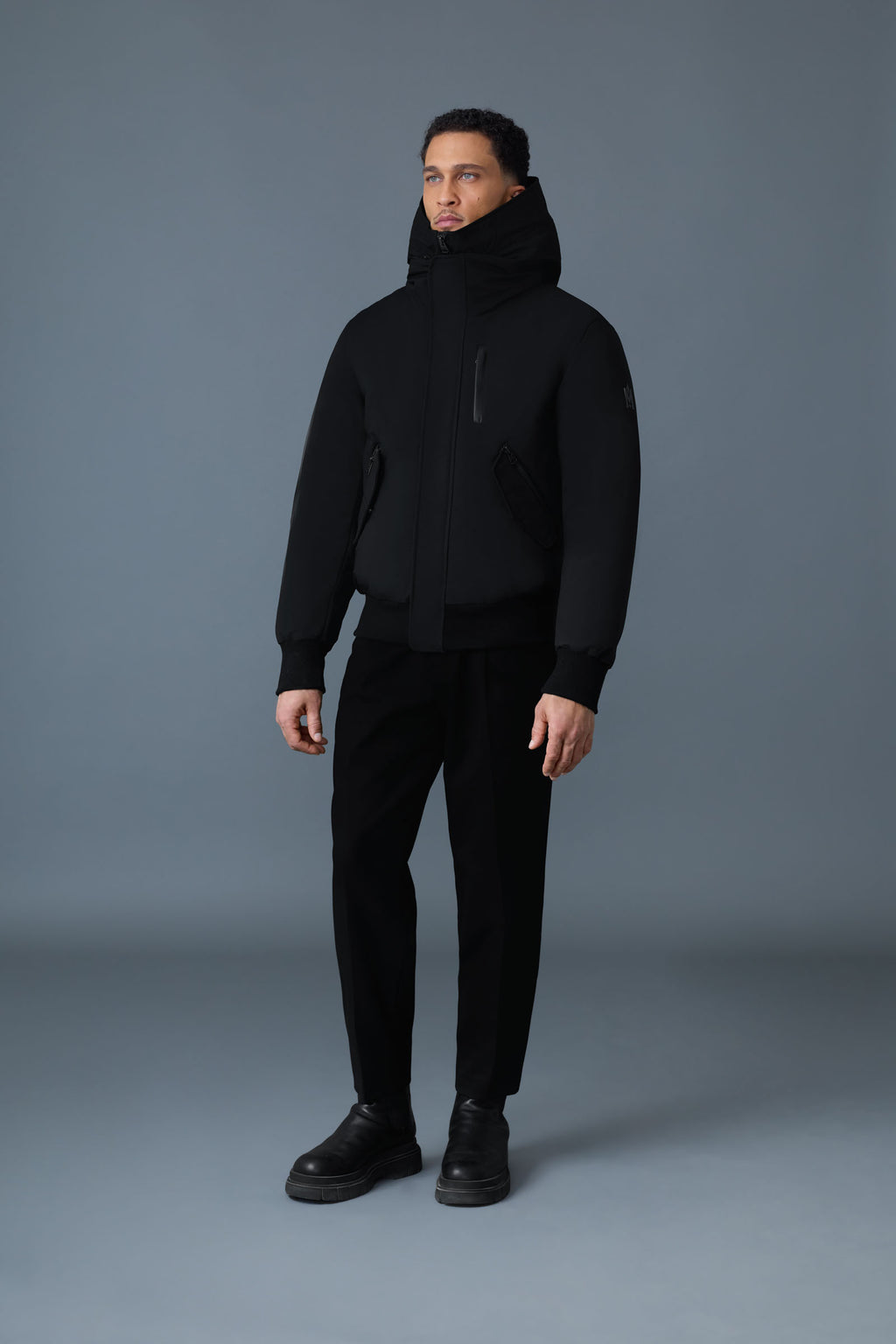 【MACKAGE】DIXON-NFR ダウンジャケット Dixon, 2-in-1 down bomber jacket with hooded bib for men