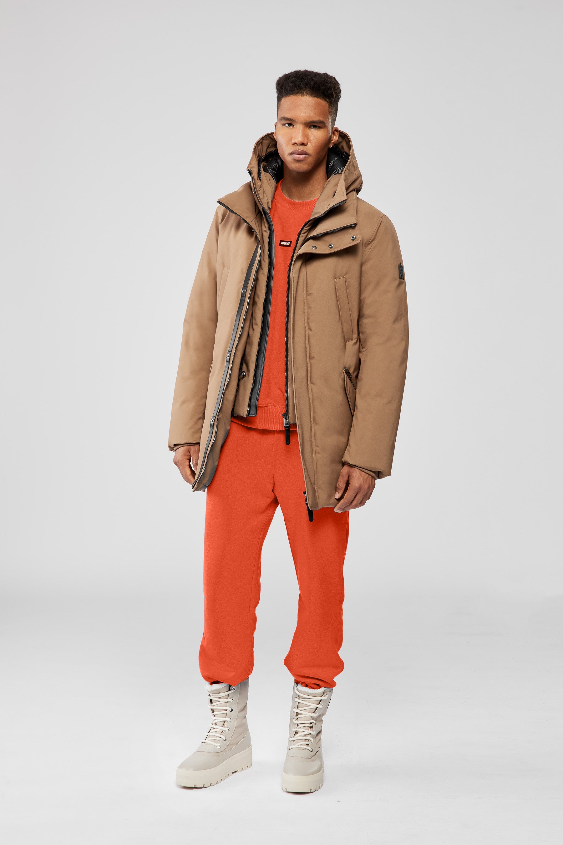 直営店☆Mackage☆大人気！EDWARD-NFR ダウンジャケット Edward, 2-in-1 down coat with removable hooded bib for men