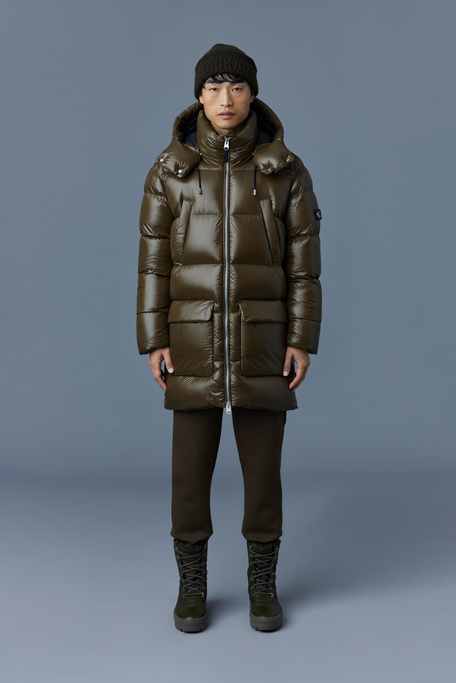Kendrick, Lustrous light down parka with hood for men | Mackage® US