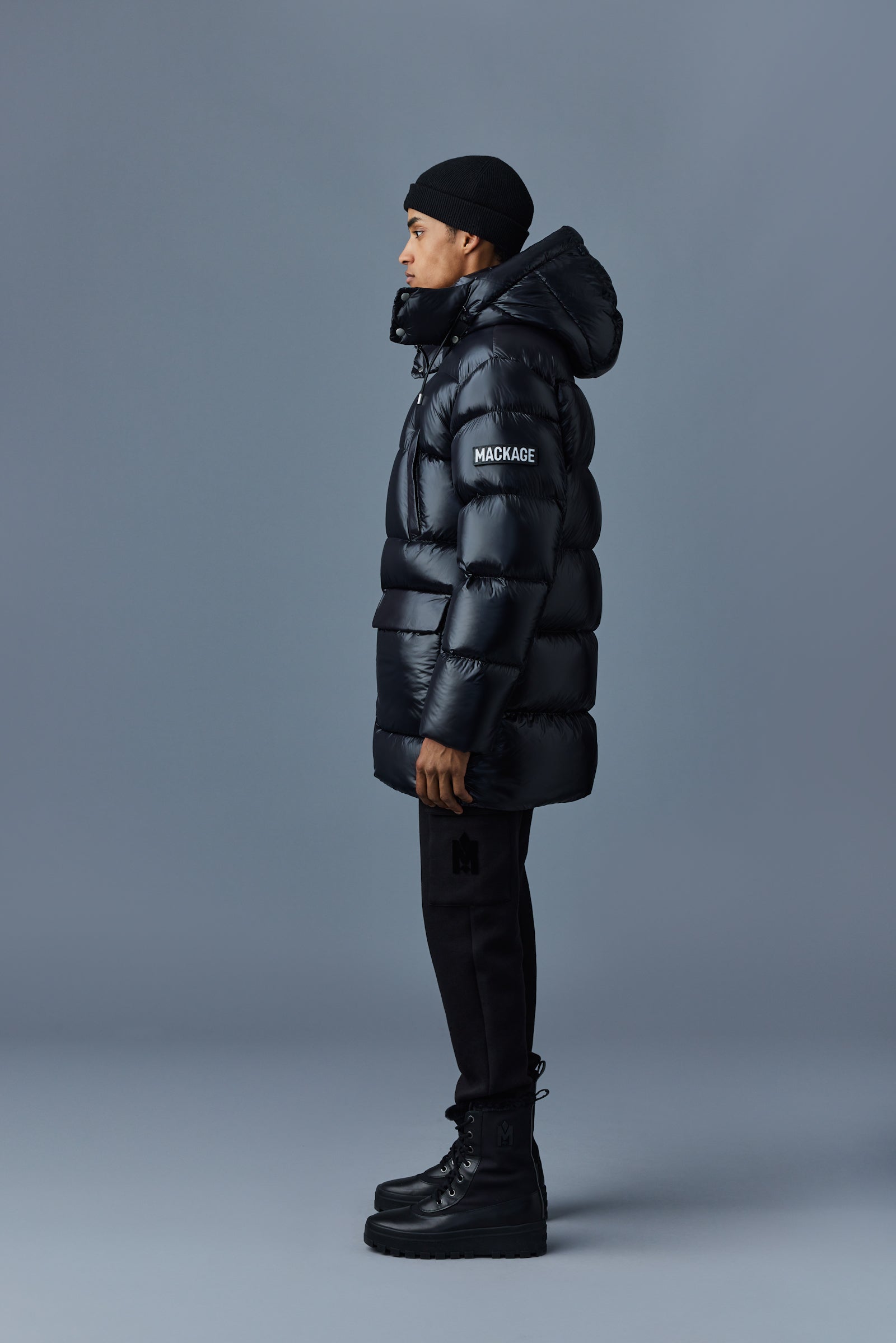 Kendrick, Lustrous light down parka with hood for men | Mackage® US