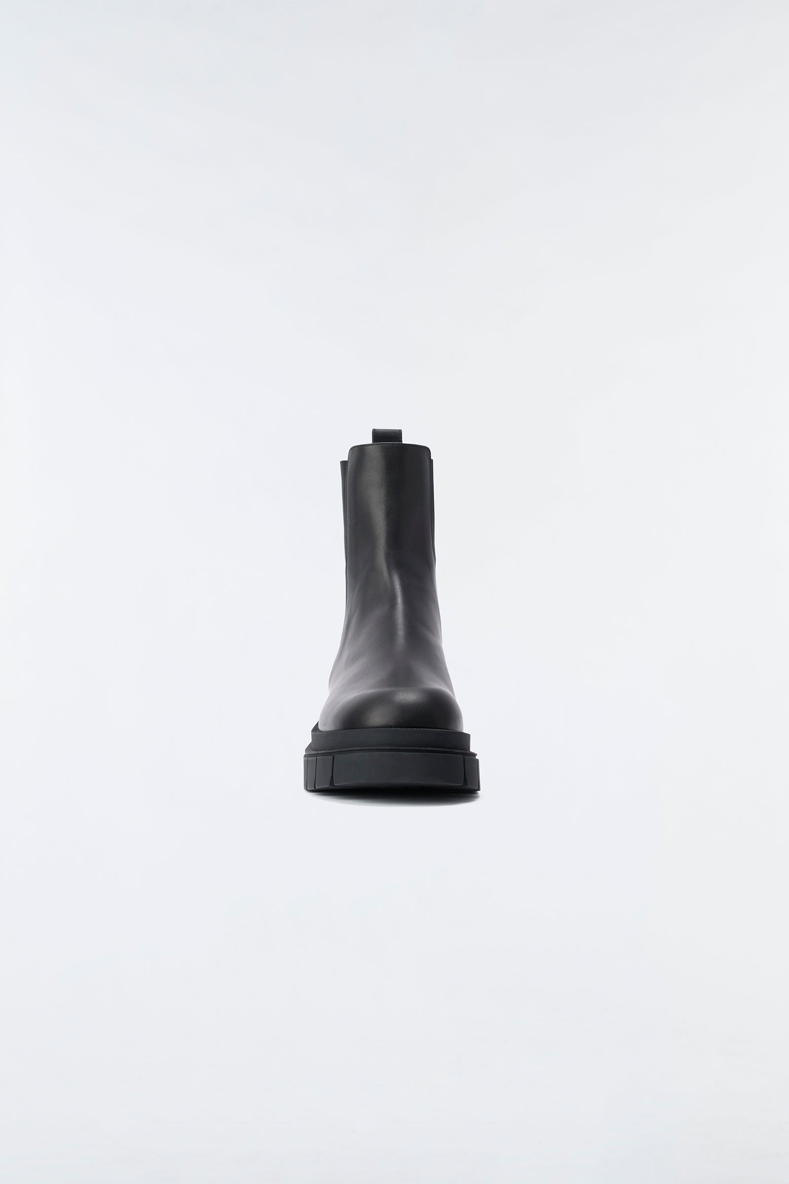 STORM-MU Unlined lug sole Leather Chelsea boot for Men | Mackage® US
